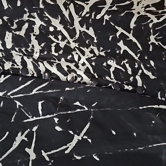 Parker black and white prong silk blouse size M - Picture 2 of 6
